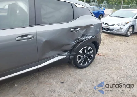 2025 Nissan Kicks Sv Intelligent Awd z USA, uszkodzony, nr VIN 3N8AP6CB4SL325521